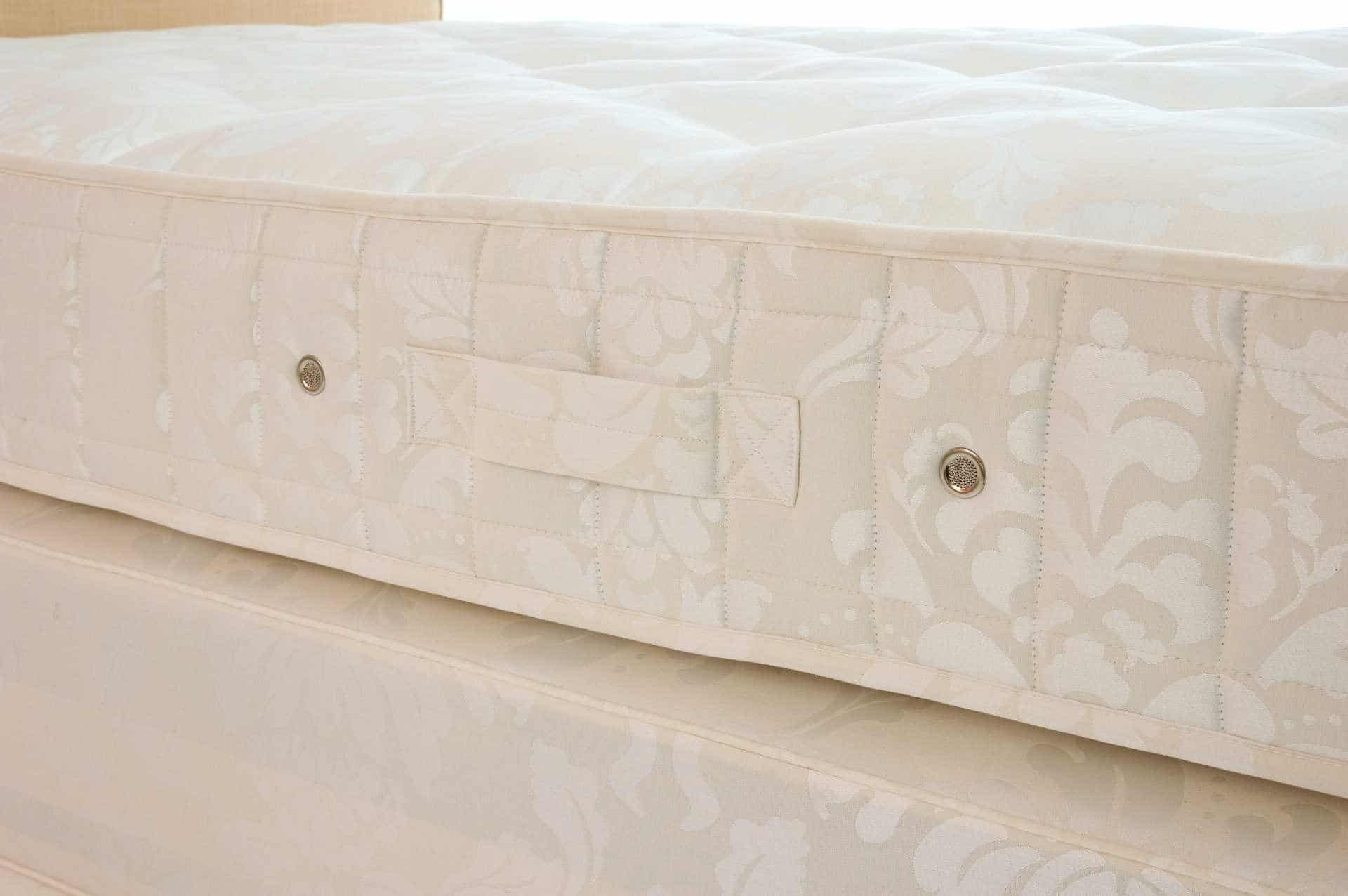 LAWSON TAIT Mattress - Image 2